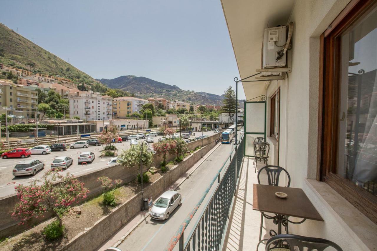 Mia Guesthouse Cefalu Bagian luar foto